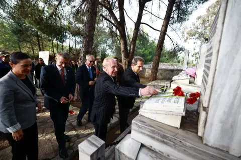 Cumhuriyet'in kurucu ismi Mahmut Esat Bozkurt Selçuk'ta anıldı