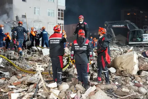Maltepe göçünde 5 ölü: Arama kurtarma çalışmaları sona erdi