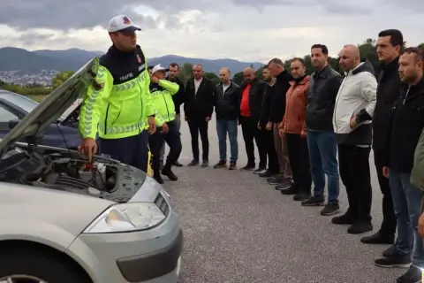 Bursa Jandarma Trafik'ten şoförlere güvenli sürüş eğitimi