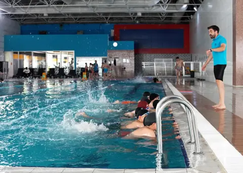 Karatay'da 1669 çocuk sporla ekrandan uzaklaşıyor 