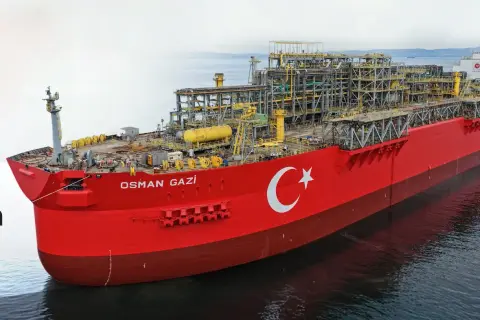 Osman Gazi platformu uğurlandı! Karadeniz’de 20 yıl görev yapacak