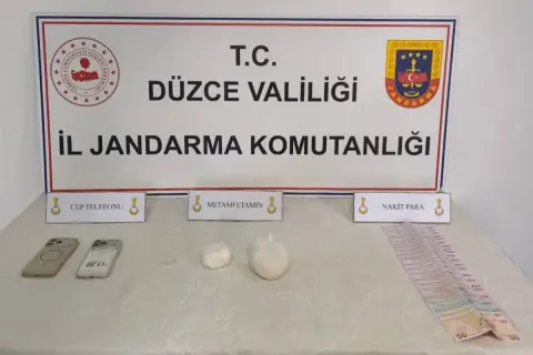 Düzce'de 405 gram metamfetamin yakalandı