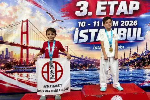 Keşanlı karateciler İstanbul'da 18 madalya kazandı