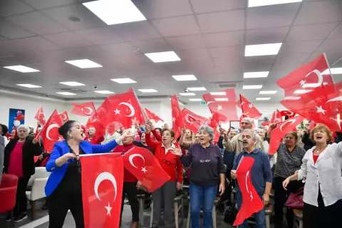 Batıkent'te emeklilerle 29 Ekim coşkusu