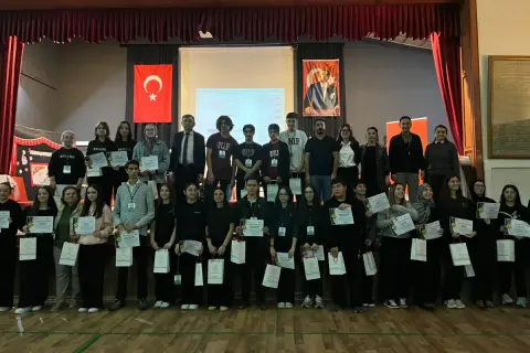 Nilüfer Fen Lisesi, COP31 Çevre Yarışmasında Birinci Oldu