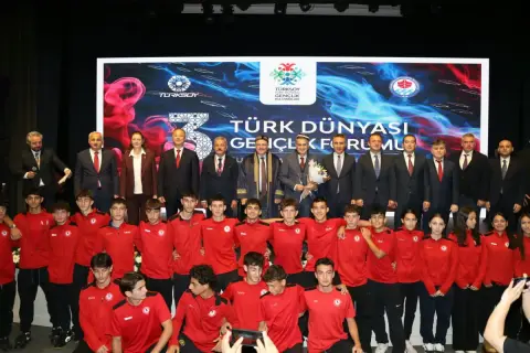 TÜRKSOY Gençlik Forumu Trabzon’da açıldı: 22 ülke, 140 genç