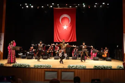 Şair ve Yazarlar Buluşması'nda ilk gün heyecanı