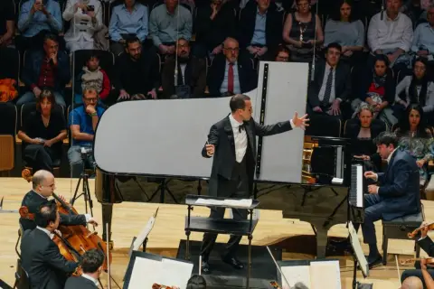 CSO 200. yılını kapalı gişe açılışla kutladı