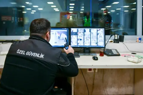 Ankara'da yürüyen merdivenlere sirenli uyarı sistemi