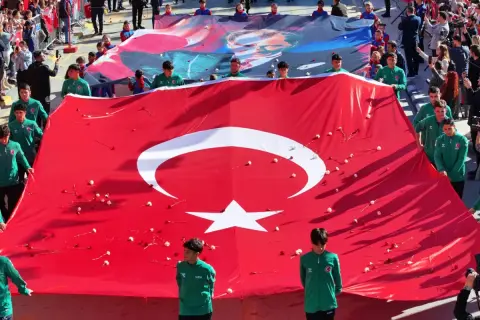 Manisa’da 103. Yıl: Drone gösterisi ve Göksel konseri