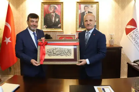 YÖK Başkanı Özvar İzmir Kâtip Çelebi'yi Ziyaret Etti