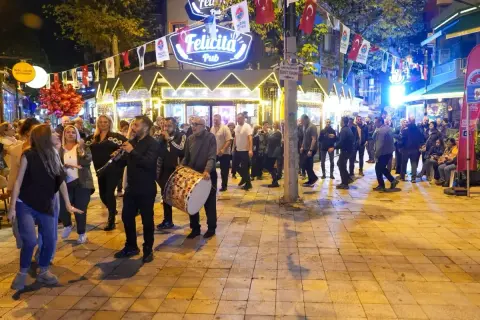 Maltepe’de 103. yıl mübadil davulu çaldı