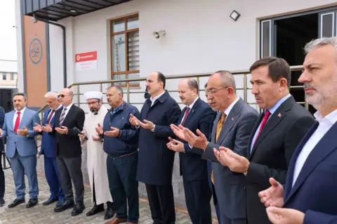 Konya Meram'da Gazze Camii ibadete açıldı