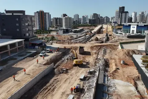 Mersin trafiğine nefes aldıracak projede kesintisiz mesai