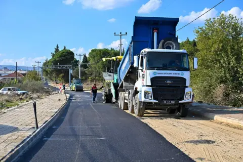 Manisa Köprübaşı’nda 2 km asfalt mesaisi