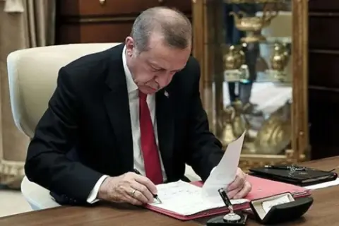 12 kuruma yeni atama