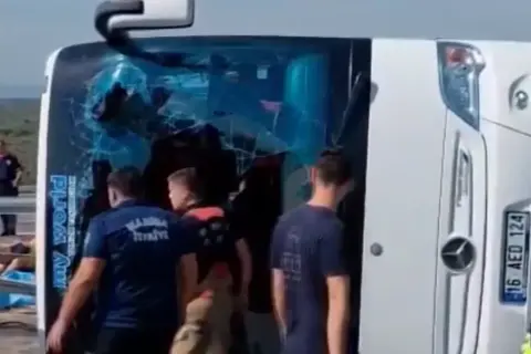Manisa'da feci otobüs kazası: 11 ölü, 27 yaralı