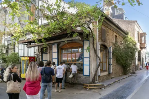 İzmir'de 22. 'Tarihe Saygı' ödülleri sahipleri bulundu