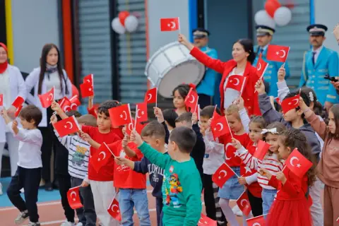 Kayseri'de 29 Ekim: Çocuklar mehterle bayramladı