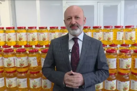 Başkan ekip biçti, belediye ücretsiz dağıtıyor