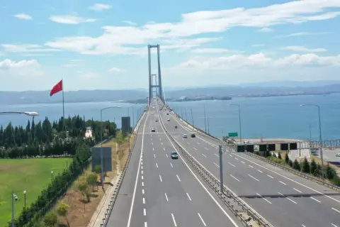 Osmangazi Köprüsü’nde Cumhuriyet Koşusu Heyecanı: Güzergâh Trafiğe Kapatılacak