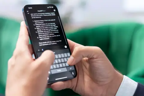 Yapay zeka asistanlarıyla konuşurken dikkat