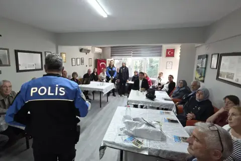Emeklilere dolandırıcılık uyarısı: Polis'den güvenlik dersi