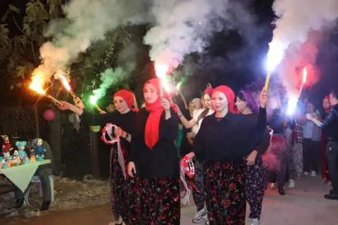 İzmit'te 4. Pat Pat Festivali başladı: Şalvar Gecesi renkli geçti