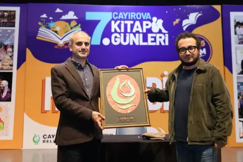 Oytun Erbaş Çayırova'da: "Çocuklara okuma alışkanlığı kazandırın"