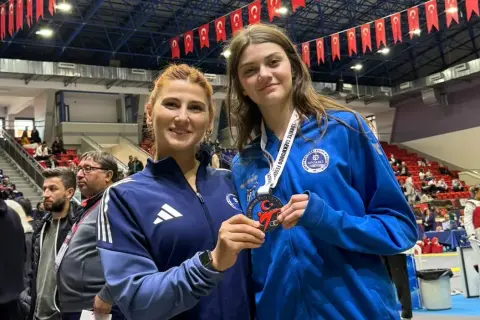Kağıtspor'un Ceylinnaz Durmaz'dan Gümüş Madalya ve Avrupa Hakkı