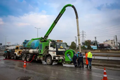 Sakarya'da yağış alarmı: 410 personel, 145 araç hazır