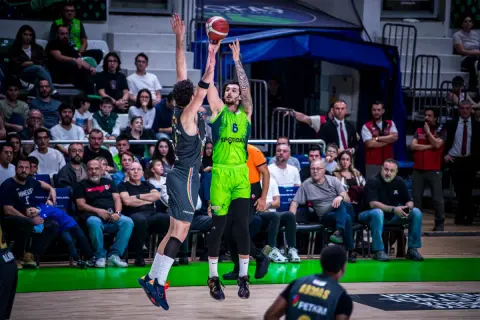 TOFAŞ son saniyelerde pes etti: 72-74