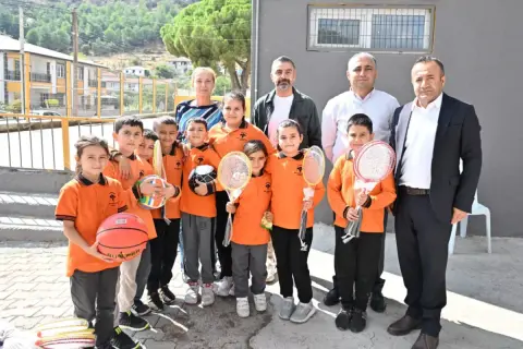 Manisa’da Okullara Spor Malzemesi Desteği