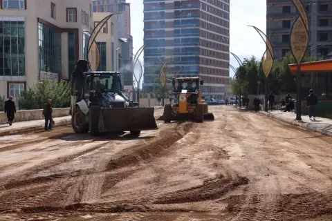 Muş'ta SSK Caddesi'nde asfalt yenilemesi sona erdi