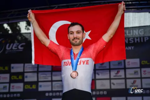 Milli bisikletçi Ramazan Yılmaz dünya sıralamasında birincisi oldu