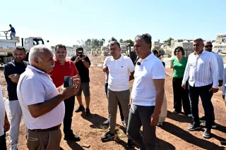 Antalya Muratpaşa'daki yangın bölgesine 'geçmiş olsun' ziyareti