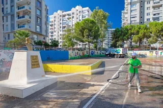 İzmir Narlıdere’de okullar yeni döneme hazırlanıyor