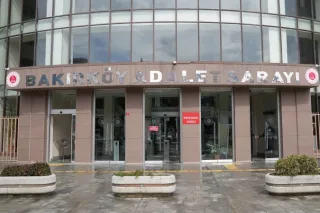 Mehmet Akif Ersoy'dan 'tahliye ve beraat vaadiyle' para isteyen 4 şüpheliye suçüstü