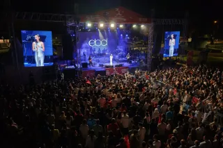 Bursa'da Zafer coşkusu Elif Buse Doğan ile doruğa çıktı