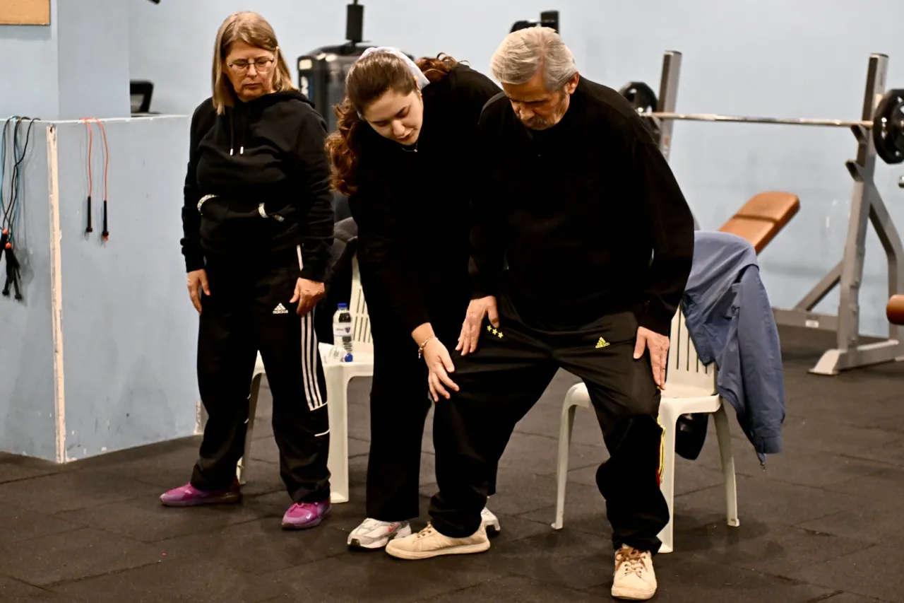 Antalya Muratpaşa’dan Parkinson hastalarına destek