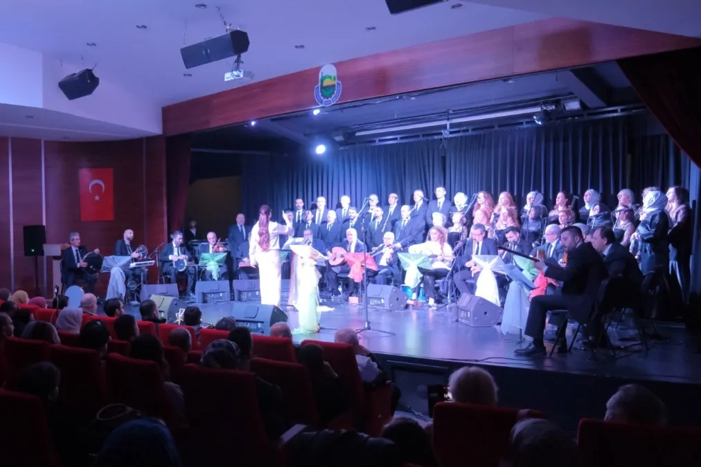 Bursa İnegöl’de TSM korosundan kulakların pasını silen konser
