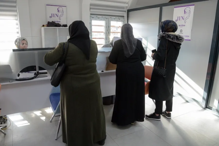 Diyarbakır'da 8 bin kadına JINKART dağıtıldı