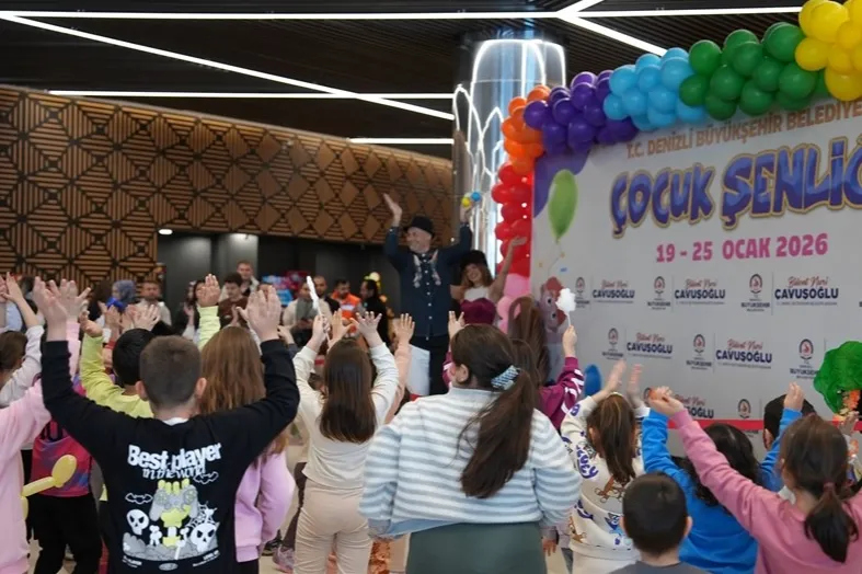 Denizli Büyükşehir’in çocuk şenliği coşkuyla başladı