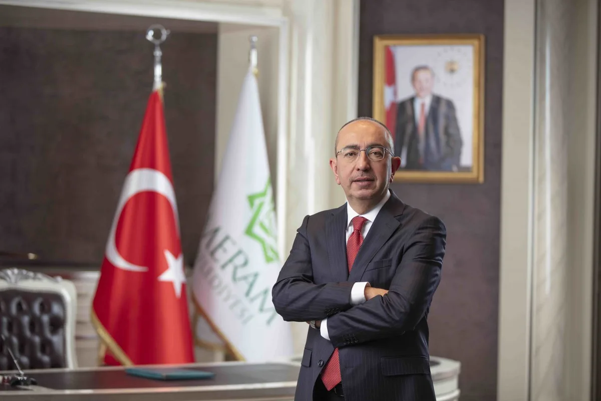 BAŞKAN KAVUŞ;