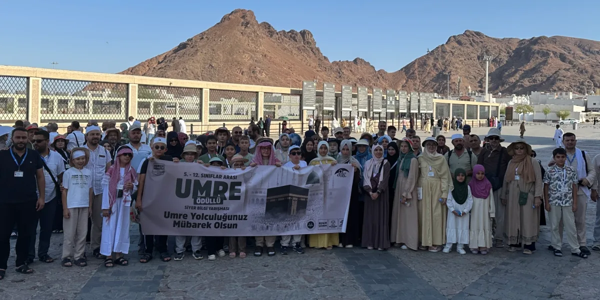 Konya Büyükşehir'in umre ödüllü ilk kafilesi yurda döndü