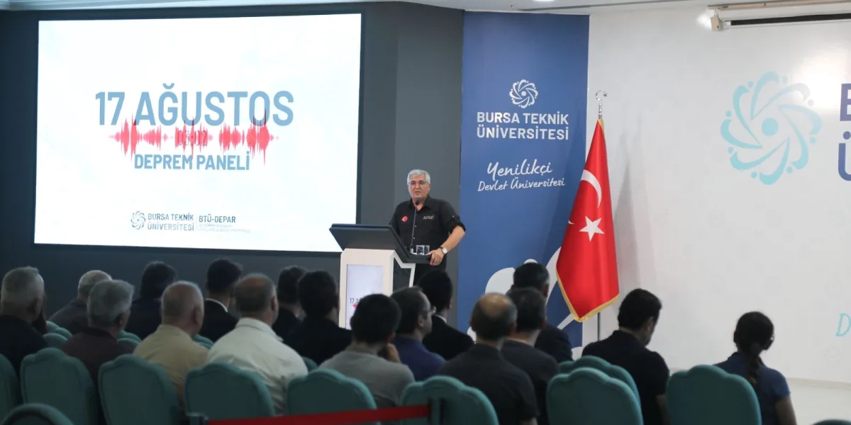 BTÜ’de 17 Ağustos Deprem Paneli gerçekleşti