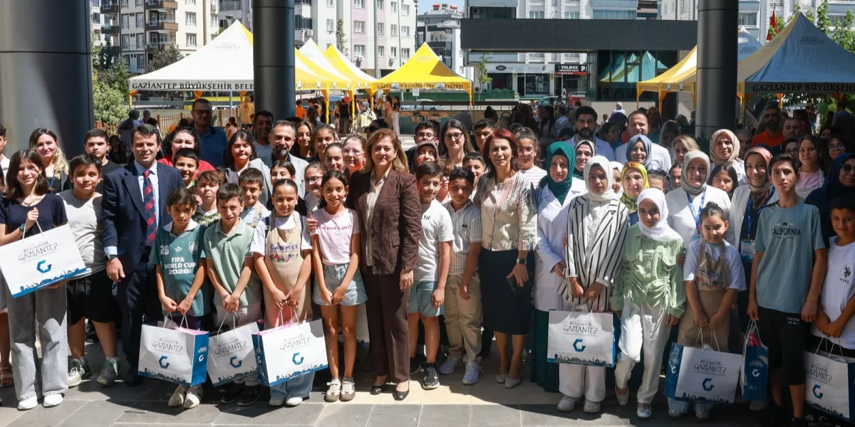 Gaziantep'te 11 farklı branşta 100 öğrenci final için yarıştı