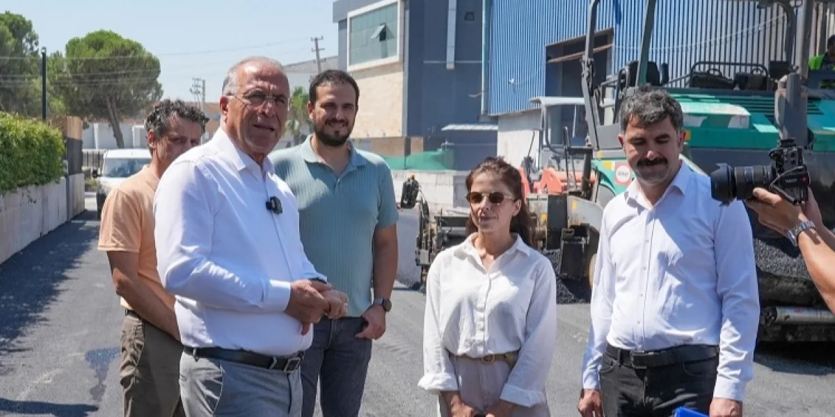 İzmir Gaziemir’de asfaltlama atağı