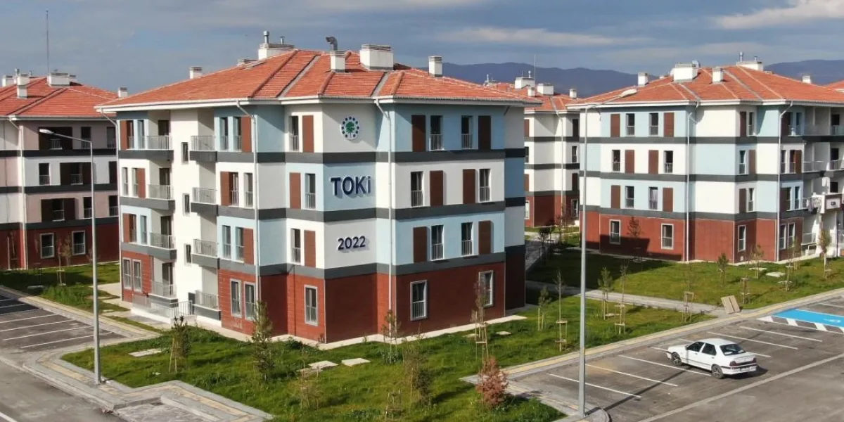 Türkiye’de konut satışı düştü, Ağrı’da yükseldi