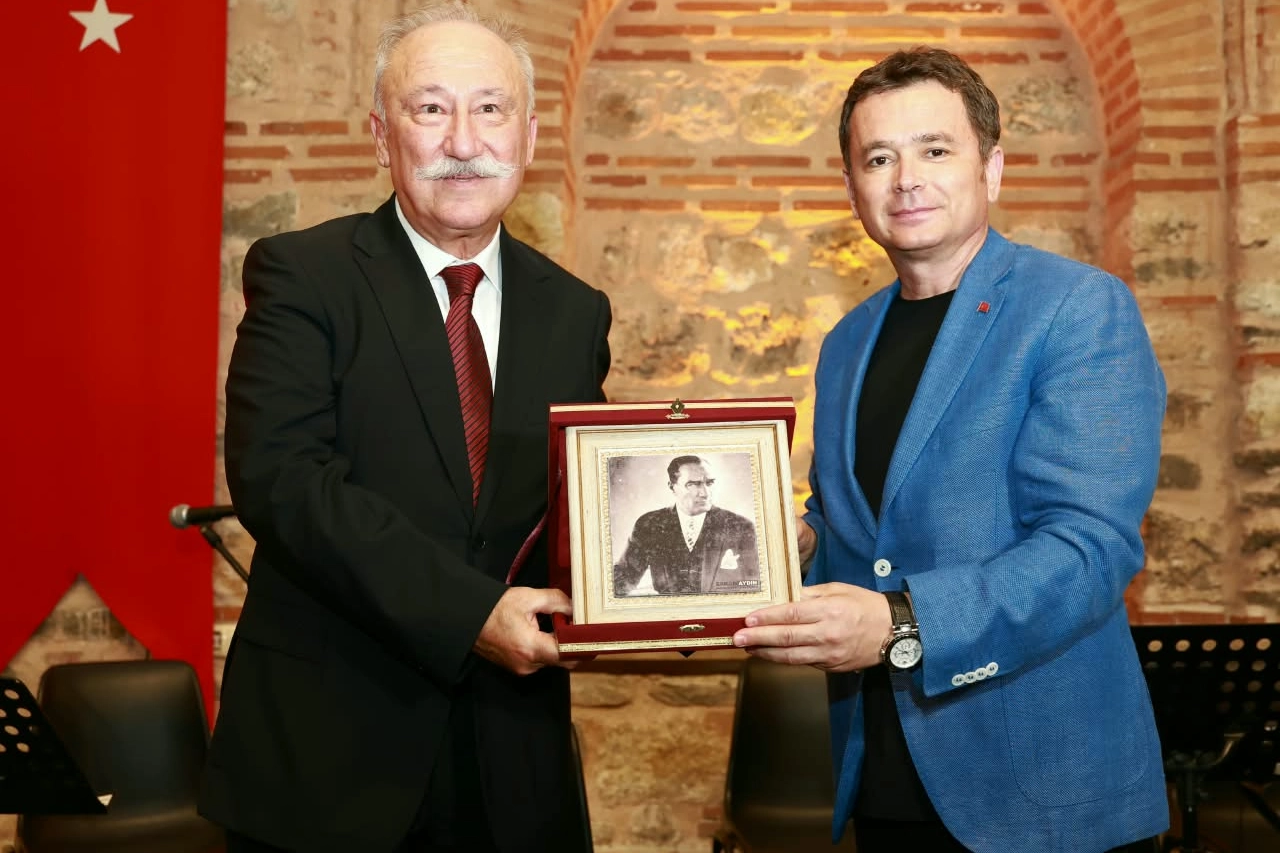 Usta oyuncu Altan Erkekli Osmangazi’de “Bir Memleket Hikayesi” anlattı